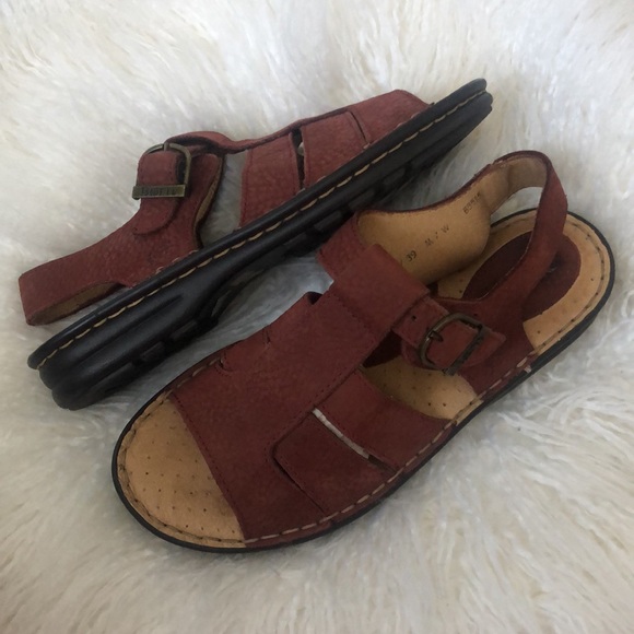 BORN Burgundy Genuine Leather Sandals - Picture 1 of 8